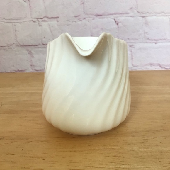 Vintage Minton White Fife Creamer - Picture 2 of 6